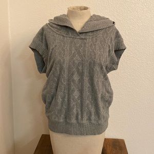 Juicy Couture sleeveless Hoodie